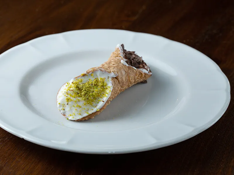 Cannolo alla ricotta