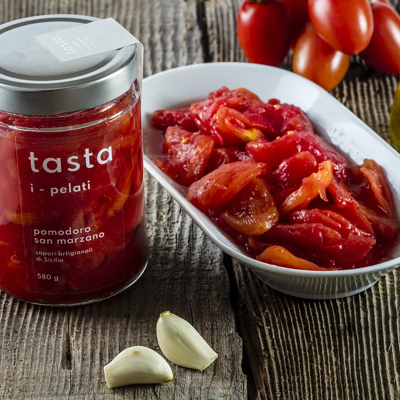 I pelati - pomodori san marzano — Tasta - i sapori artigianali di sicilia, San Marco d'Alunzio (foto 1)