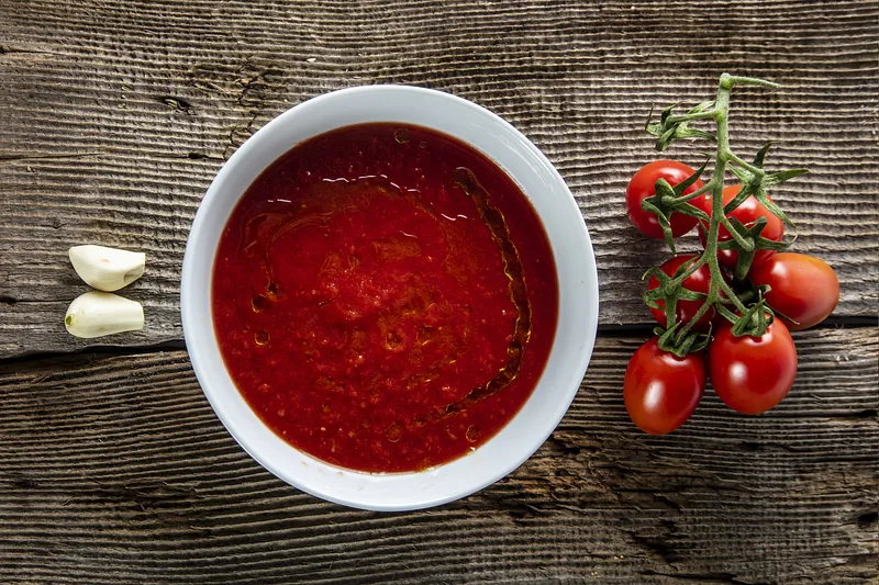 La passata di pomodori san marzano