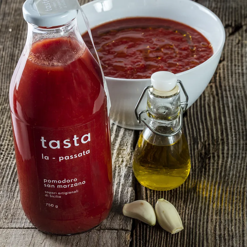 La passata di pomodori san marzano — Tasta - i sapori artigianali di sicilia, San Marco d'Alunzio (photo 2)