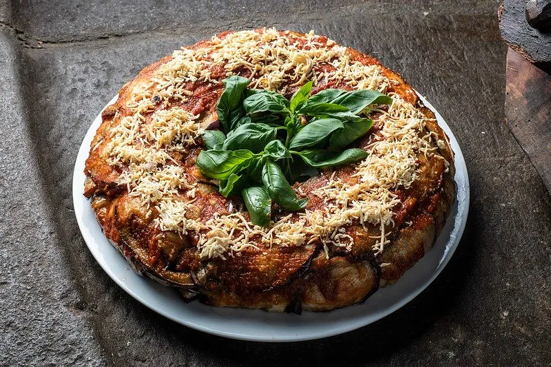 Timballo di maccheroni e melanzane