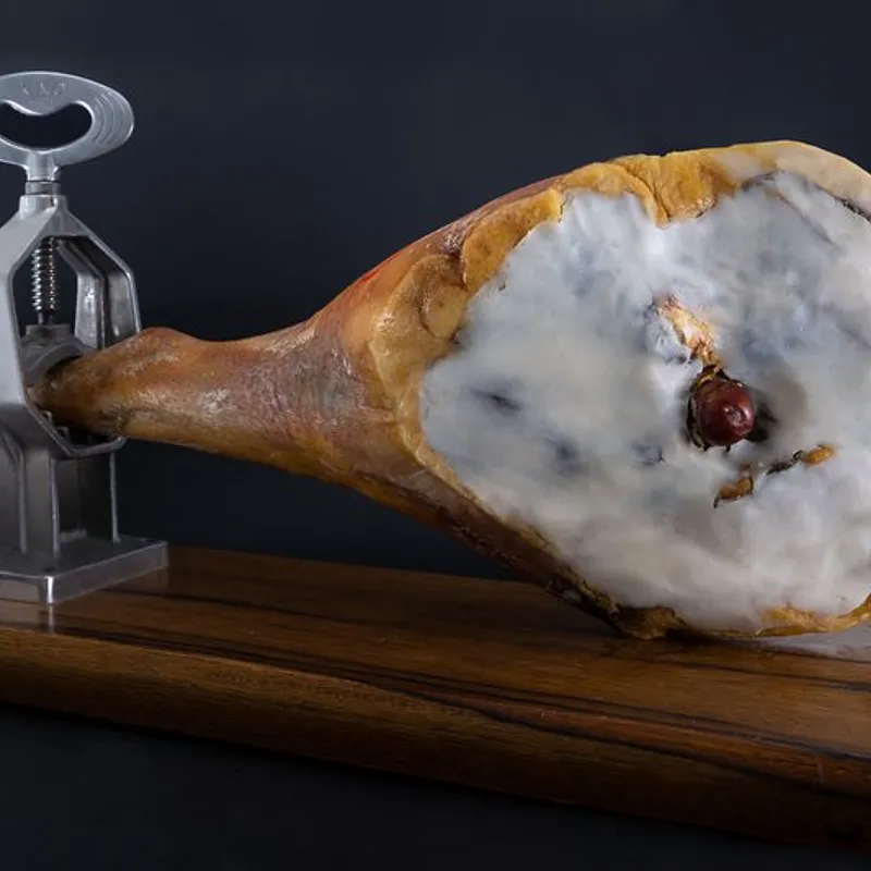 Prosciutto crudo di suino nero dei Nebrodi — photo 1