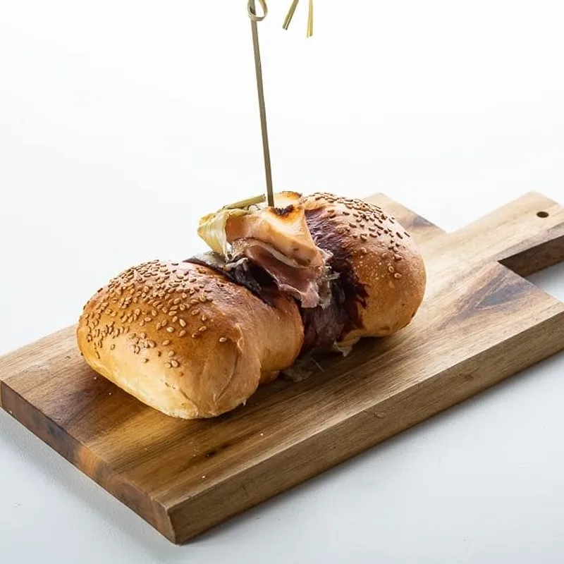 Calzone carciofi e speck — photo 1