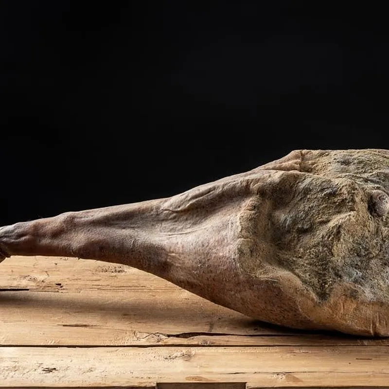 Prosciutto crudo di suino nero — photo 1