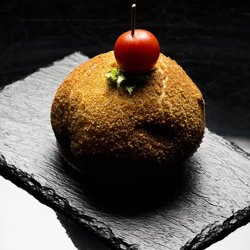 Bomba sandwich messinese — DiVino Lounge Bar, Gioiosa Marea (foto 1)