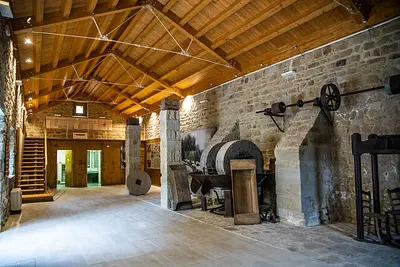 Frantoio monumentale del XVI secolo — Castell'Umberto · Ttattà Go